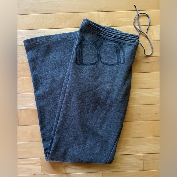 BCBGMaxAzria cozy gray sweatpants - Picture 10 of 10